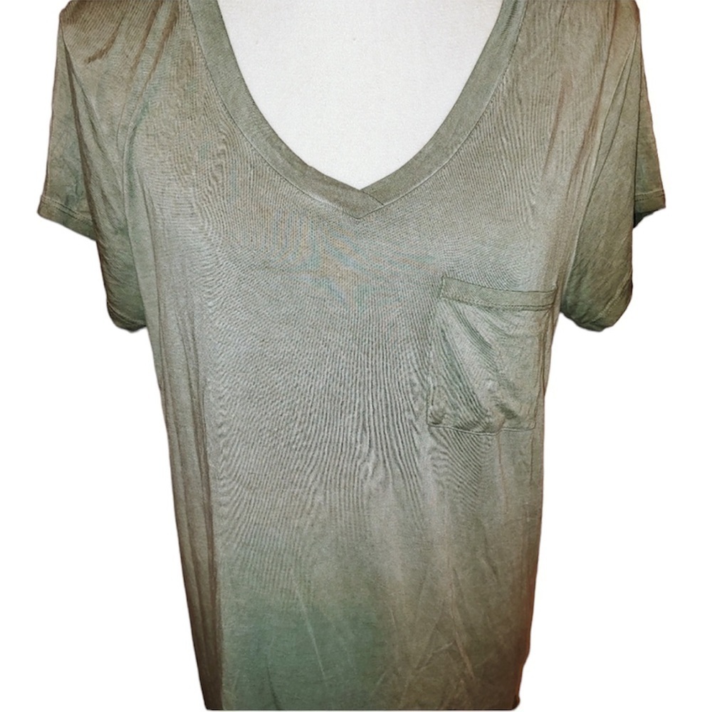Cable & Gage Pocket Tee V-Neck L